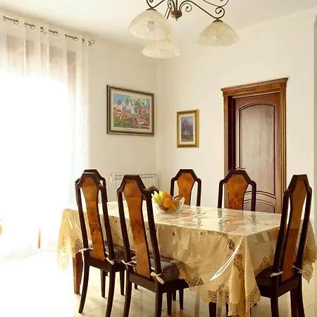 Antico Borgo לינה וארוחת בוקר סן פנקרציו סלנטינו